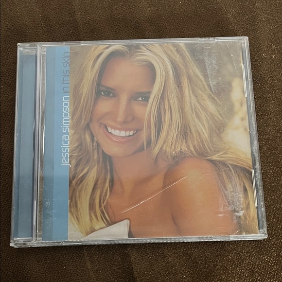 😄Jessica Simpson CD In This Skin 2004 - Picture 1 of 3